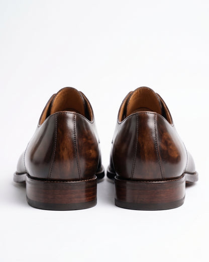 The Veridian Derby: Versatile Sophistication, Handcrafted in Brown Leather