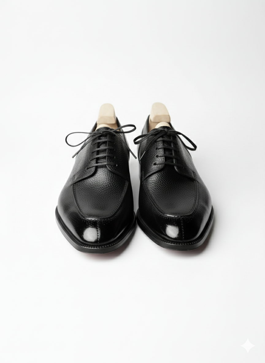 The Oxford Derby | Bold texture, undeniable presence.