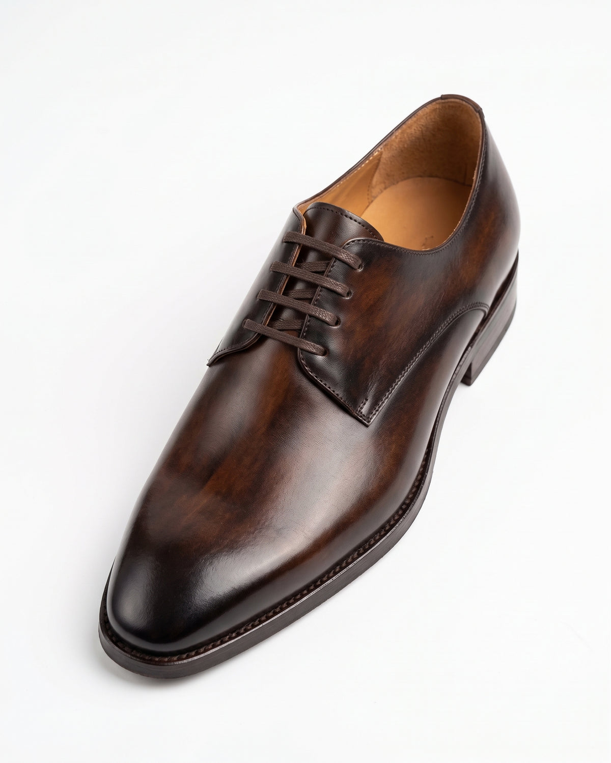 The Veridian Derby: Versatile Sophistication, Handcrafted in Brown Leather