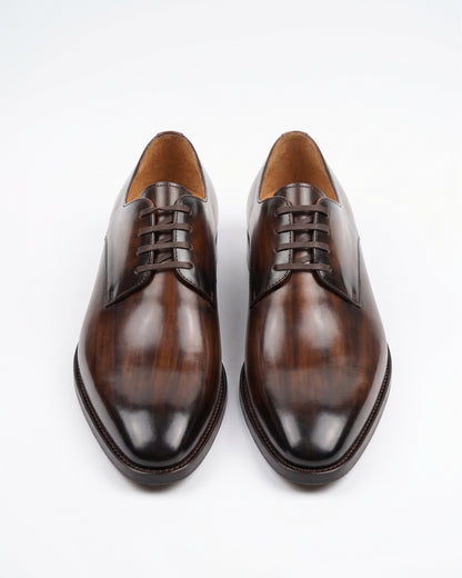 The Veridian Derby: Versatile Sophistication, Handcrafted in Brown Leather