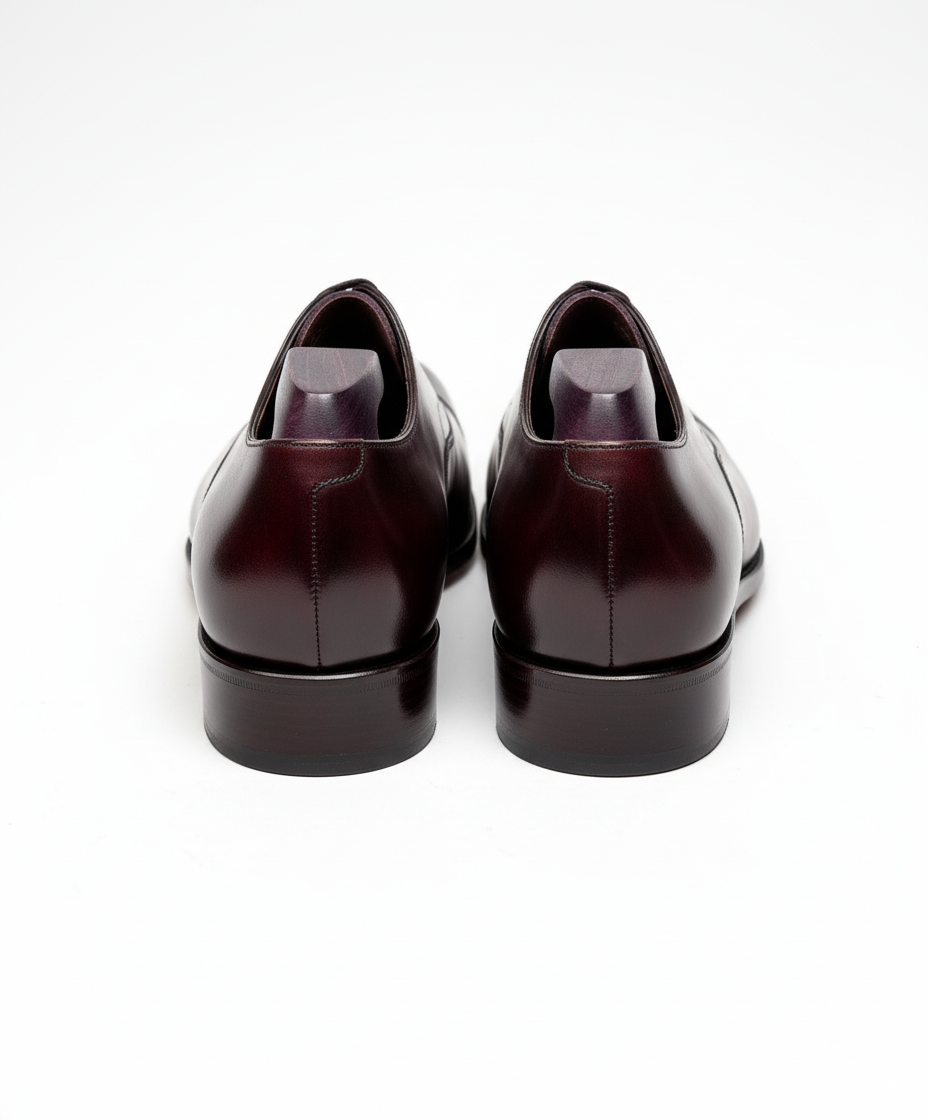 Cap-Toe Oxford – Handcrafted Burgundy Elegance