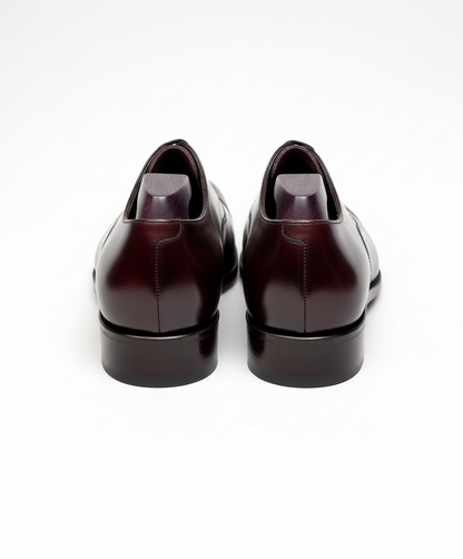 The Cap-Toe Oxford | Handcrafted Burgundy Elegance