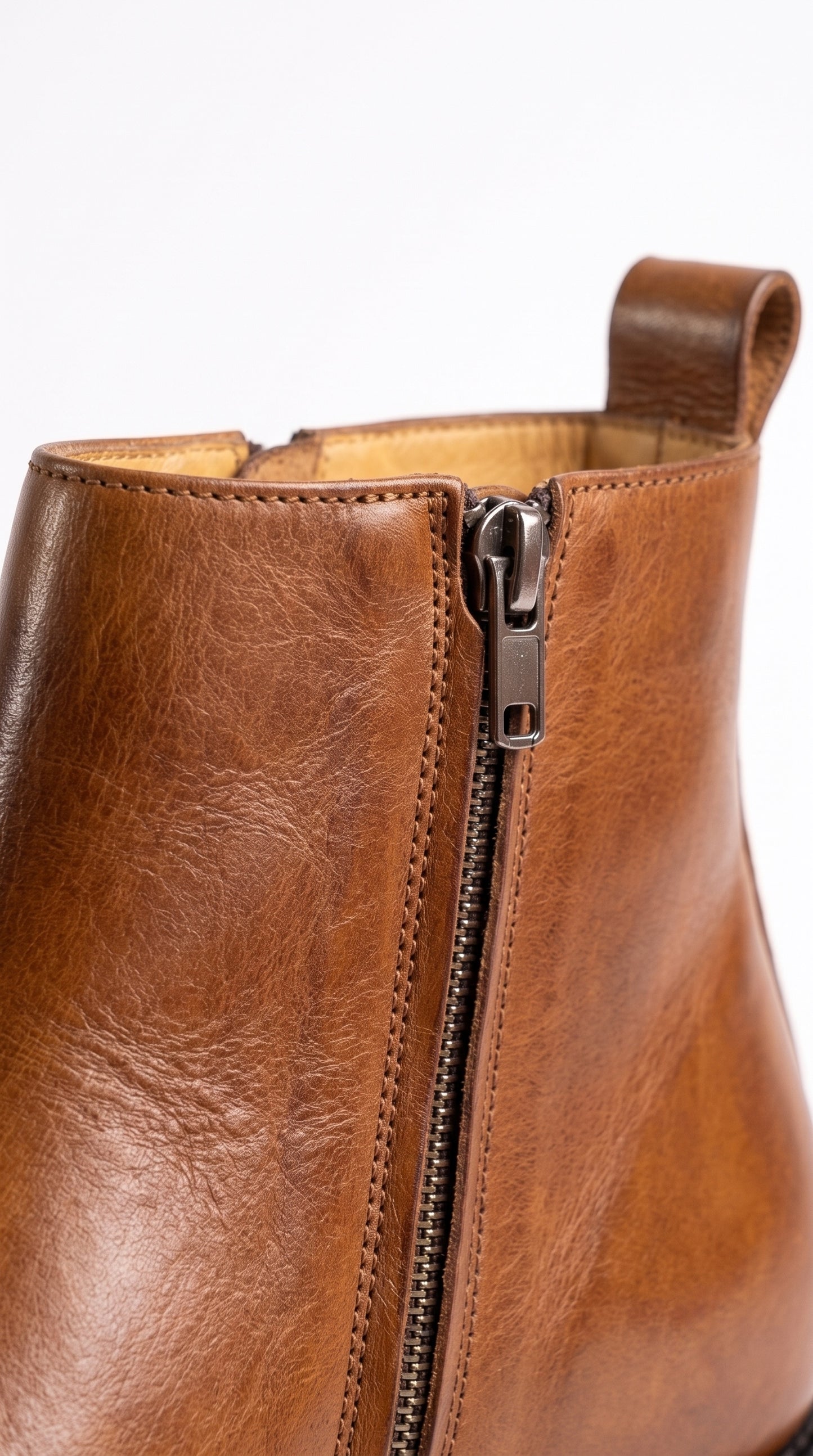 The Camden Chunky Leather Ankle Boot | AURELIO