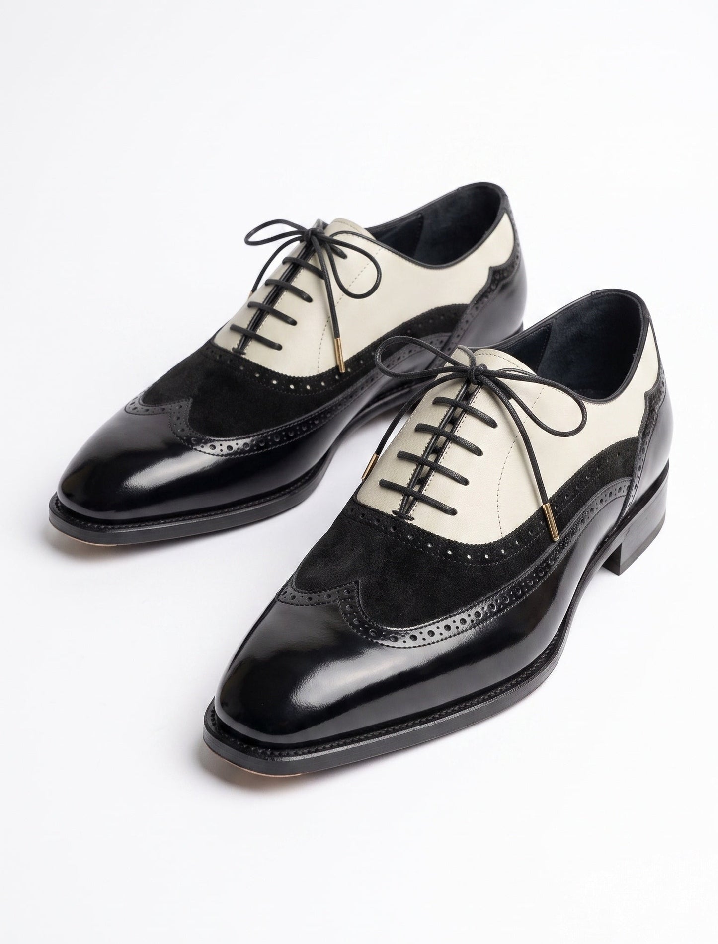Aurelio Men's Leather and Suede Black and Cream Wingtip Spectator Oxford